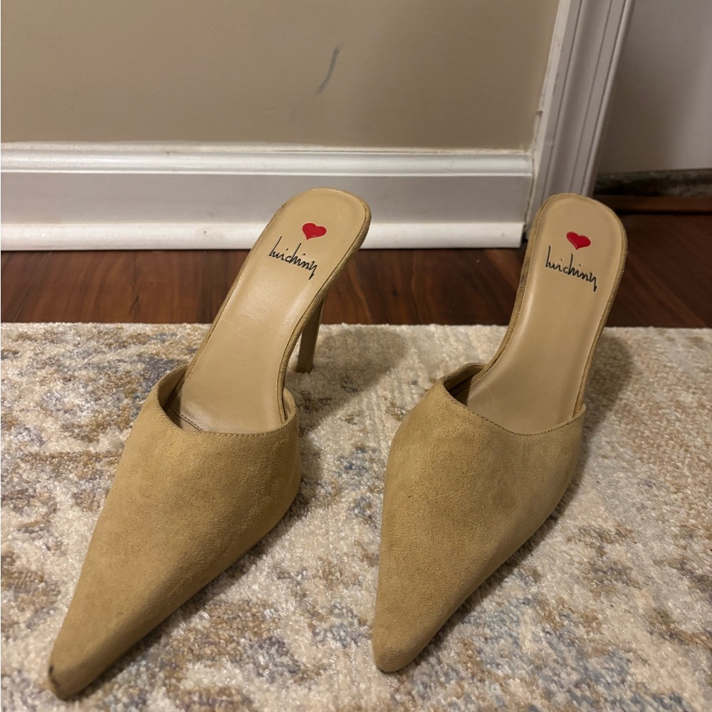 Kinley Heels ❤️- Size 9